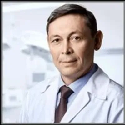 Dr. Mario Alberto Burgos - Especialista en El Salvador